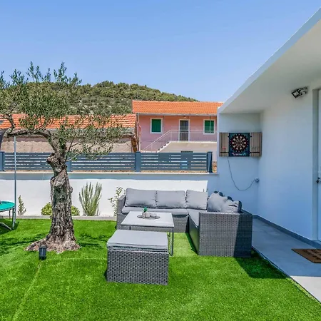 Tranquil Rest Villa *