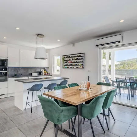 Tranquil Rest Villa Krusevo (Sibenik-Knin)