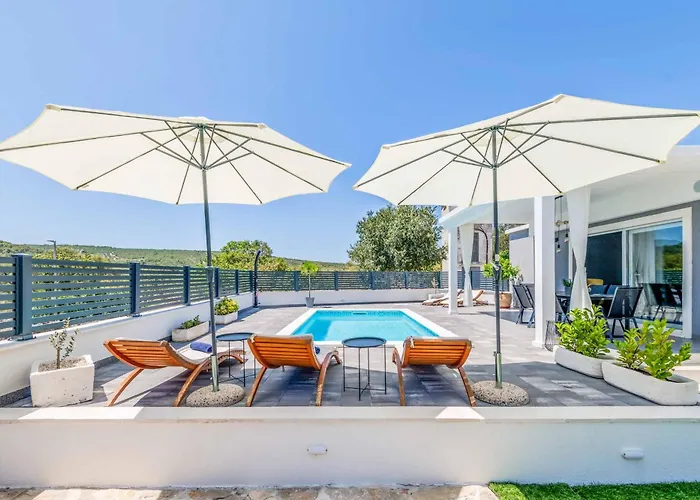 Tranquil Rest Villa *